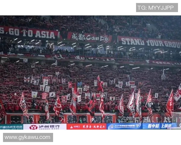 恒大与上港激战正酣9月12日中超焦点战役引发球迷热议